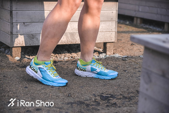 跑鞋 | HOKA ONE ONE Tracer 告别厚底 拥抱速度