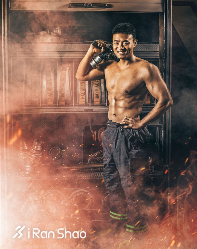 热点 | 谁说亚洲身材没有好肉体  这里满屏都是荷尔蒙