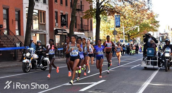 人物 | 首秀斩获纽马季军 美国“万米一姐”处马战记