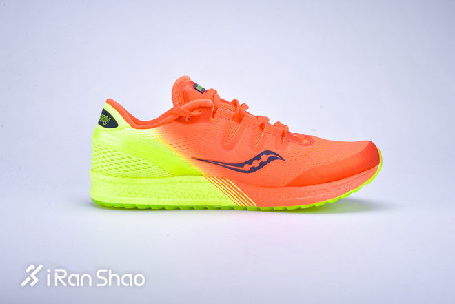 开箱 | Saucony Freedom ISO 一双拼材料的跑鞋