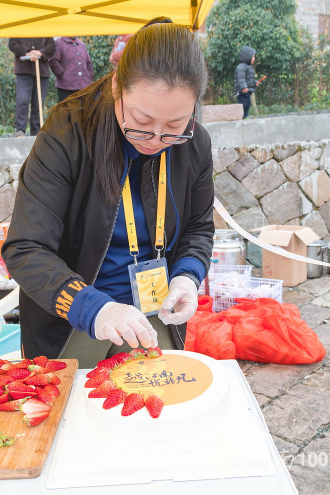 江南100游侠视角——沐浴着绵绵细雨，奔跑在满坡满野的金黄中
