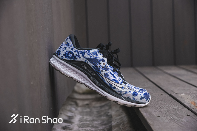 跑鞋 | 一双鞋垫的巨大能量 Saucony Kinvara 8深度评测
