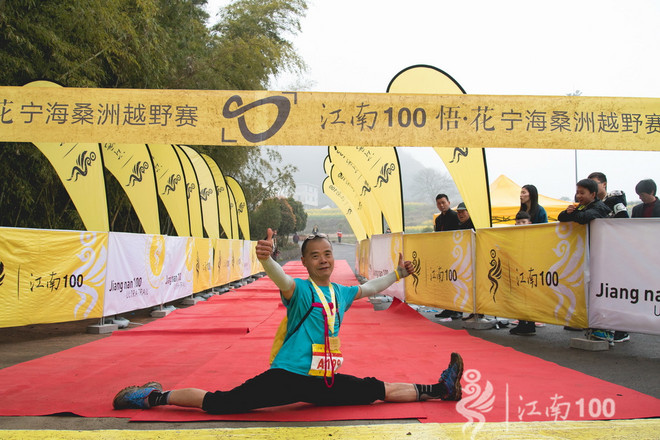 江南100游侠视角——沐浴着绵绵细雨，奔跑在满坡满野的金黄中