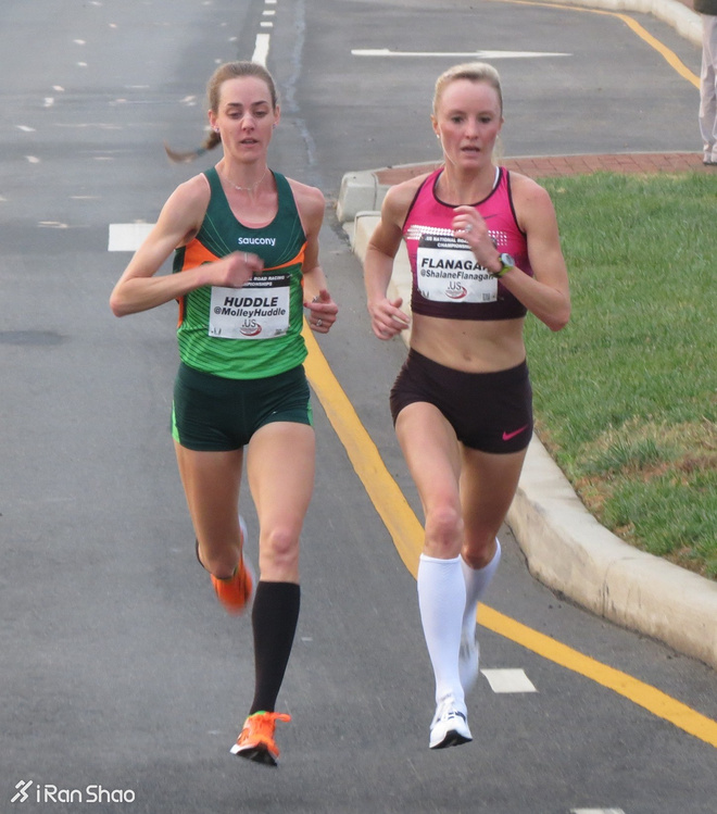 人物 | 首秀斩获纽马季军 美国“万米一姐”处马战记