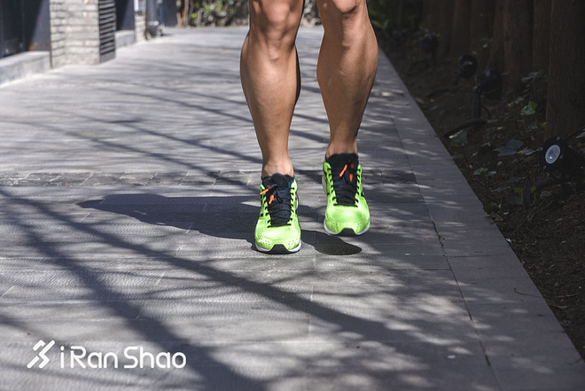 跑鞋 | New Balance HANZO R 严肃跑者利器