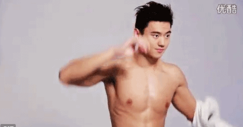 热点 | 谁说亚洲身材没有好肉体  这里满屏都是荷尔蒙