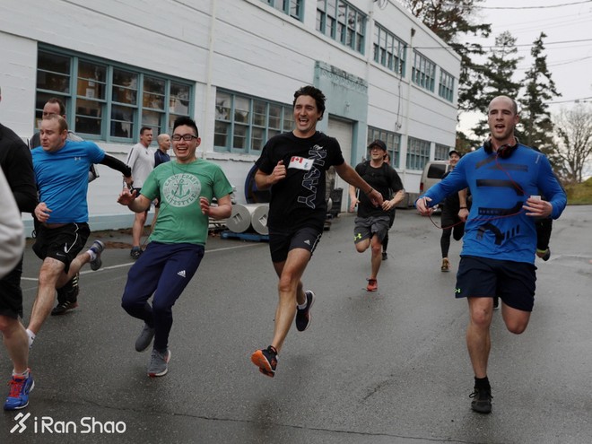 人物 | 23分钟轻松跑完5公里 加拿大总理再秀跑步实力