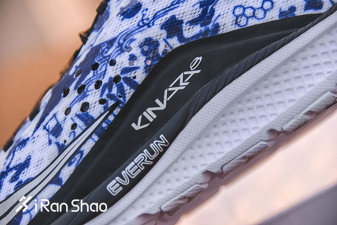 开箱 | Saucony Kinvara 8 & Triumph ISO 3 Everun中底究竟有多强
