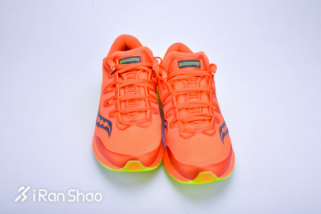 开箱 | Saucony Freedom ISO 一双拼材料的跑鞋