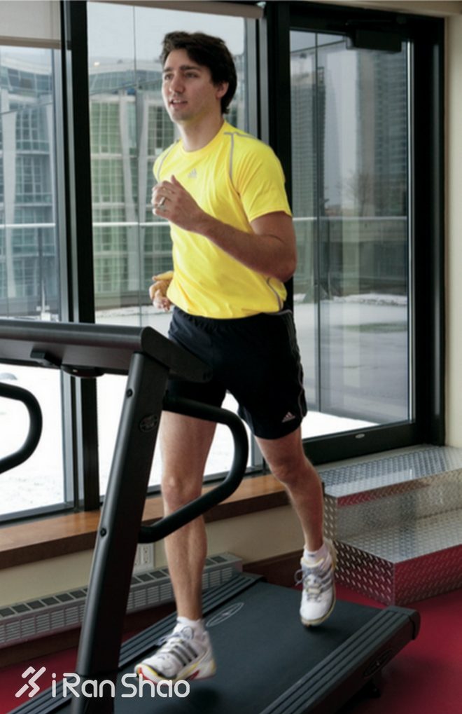 人物 | 23分钟轻松跑完5公里 加拿大总理再秀跑步实力