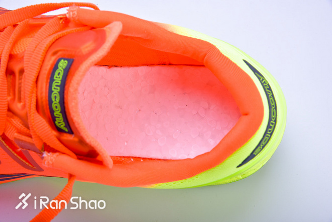 开箱 | Saucony Freedom ISO 一双拼材料的跑鞋