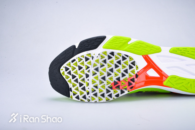 跑鞋 | New Balance HANZO R 严肃跑者利器