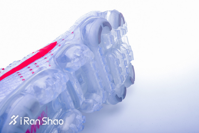 新品 | 30年后，Nike Air VaporMax终于又回到了跑步鞋这个主题上