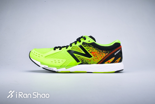 跑鞋 | New Balance HANZO R 严肃跑者利器
