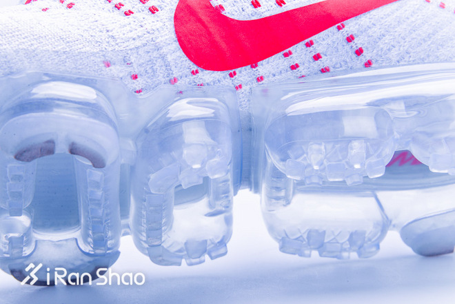 新品 | 30年后，Nike Air VaporMax终于又回到了跑步鞋这个主题上