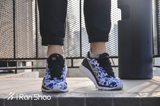 跑鞋 | 一双鞋垫的巨大能量 Saucony Kinvara 8深度评测
