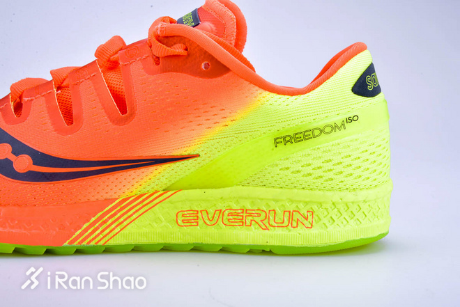 开箱 | Saucony Freedom ISO 一双拼材料的跑鞋