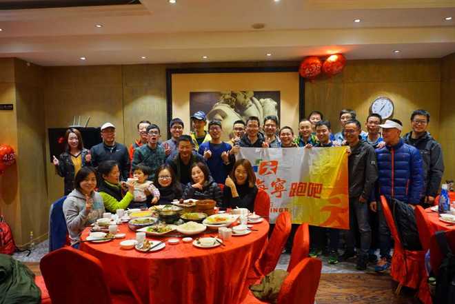 蘑菇菌的首马-2017无锡马拉松 给你一个粉色的回忆