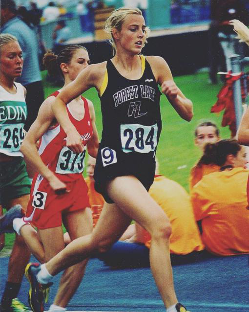 开箱 | 想知道越野甜心Stephanie背过的水包Nathan VaporHowe是什么味儿吗？