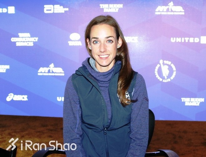 人物 | 首秀斩获纽马季军 美国“万米一姐”处马战记