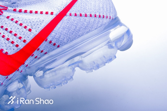 新品 | 30年后，Nike Air VaporMax终于又回到了跑步鞋这个主题上