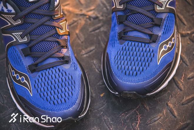 开箱 | Saucony Kinvara 8 & Triumph ISO 3 Everun中底究竟有多强