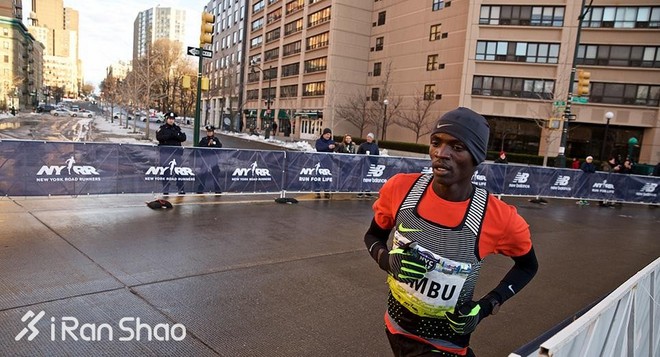 深度 | 2017纽约半马：美女赫德三连霸 金发师妹破纪录