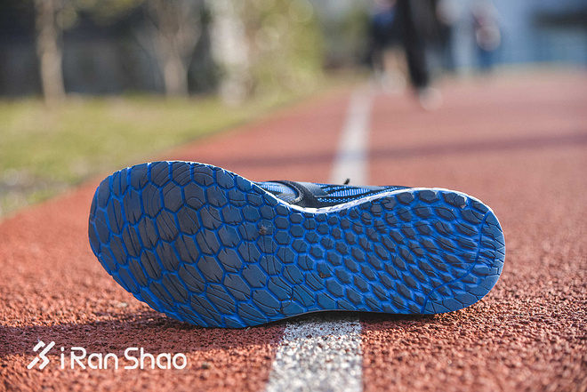 跑鞋 | 这块中底有你一份力 New Balance Fresh Foam Zante v3深度评测