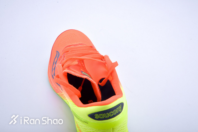 开箱 | Saucony Freedom ISO 一双拼材料的跑鞋