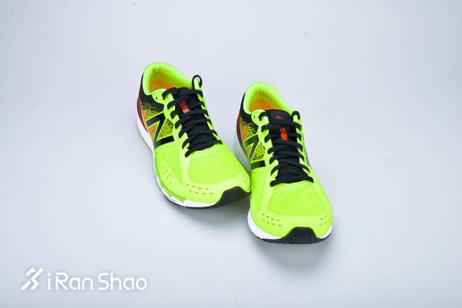 跑鞋 | New Balance HANZO R 严肃跑者利器