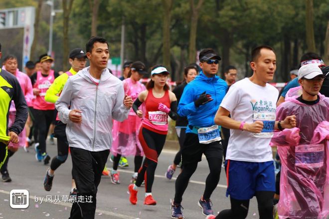 三月的春，就像青春期的少女