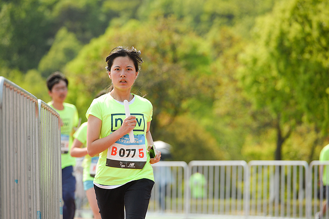#致未来的我# 2017 New Balance中国大学生校园路跑接力赛华东赛区西子湖畔开跑