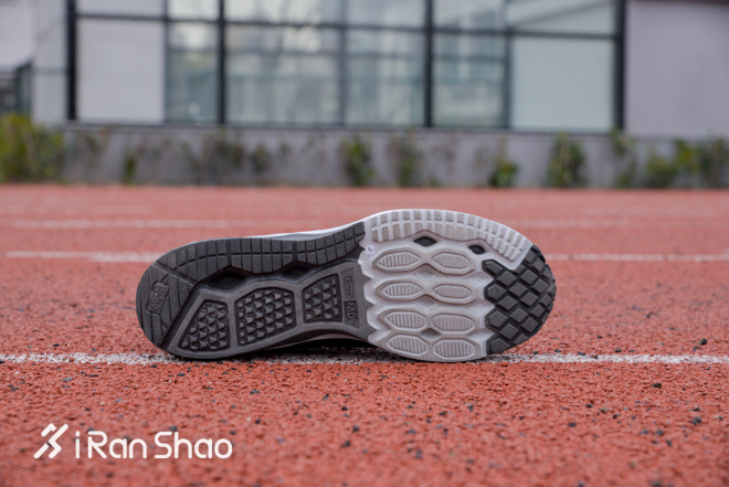 TopX | 性价比为王 200块的跑鞋真的能跑步么？