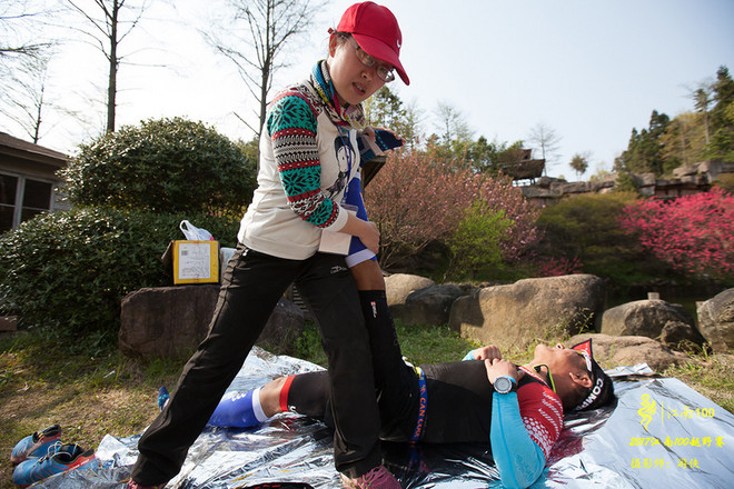 灵魂总是要贪片刻灿烂——我的42KM江南100处女跑