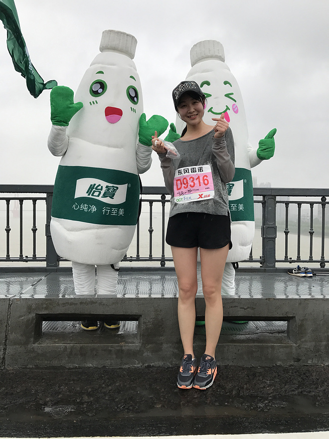 【因为一个人，爱上一座城】  记2017武汉马拉松