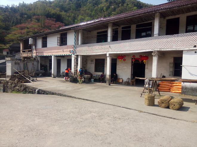 四明，登临世界阔——记2017年江南100越野赛