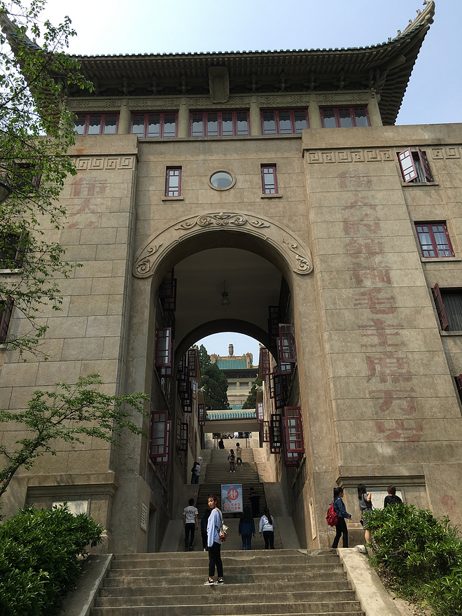 汉马，在雨中放飞心情