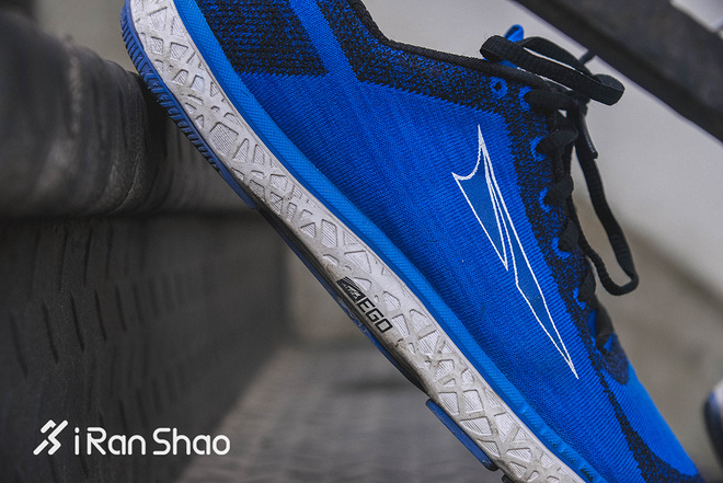 跑鞋 | 吹弹不可破 Altra Escalante深度评测