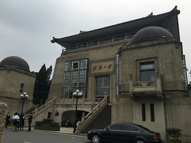 汉马，在雨中放飞心情