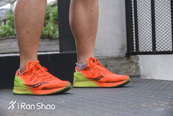 跑鞋 | 脚感优秀值得入手 Saucony Freedom ISO深度评测