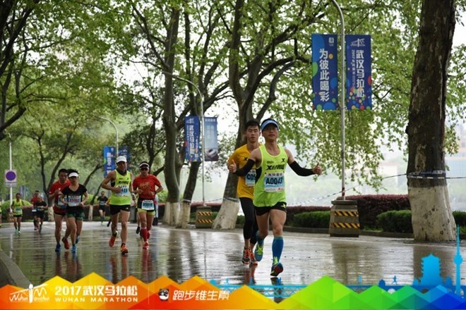 跑过风雨跑过你，跑出更好的自己-武汉马拉松