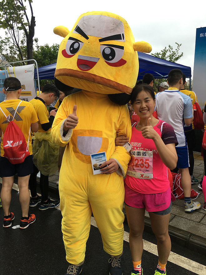 汉马，在雨中放飞心情