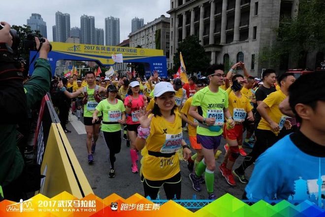 我心中最爱的武汉马拉松  —  周津