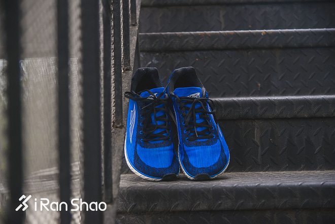 跑鞋 | 吹弹不可破 Altra Escalante深度评测