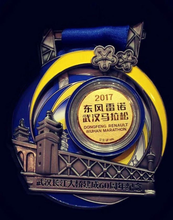 我心中最爱的武汉马拉松  —  周津