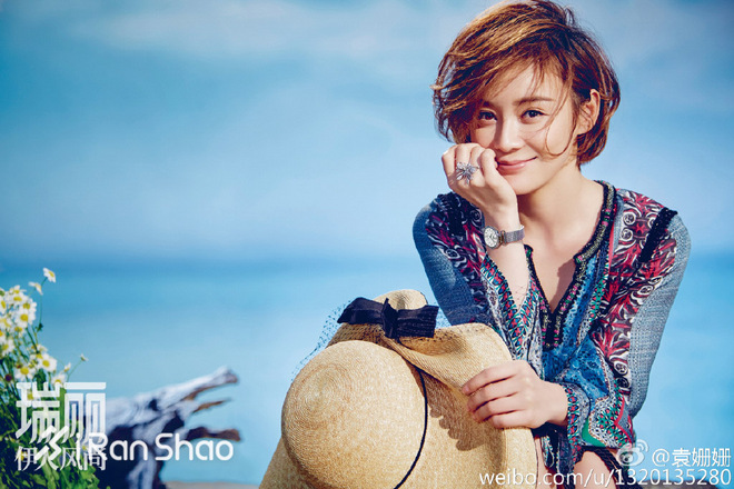 热点 | 马甲线女王袁姗姗 被群嘲后靠“炫腹”转型