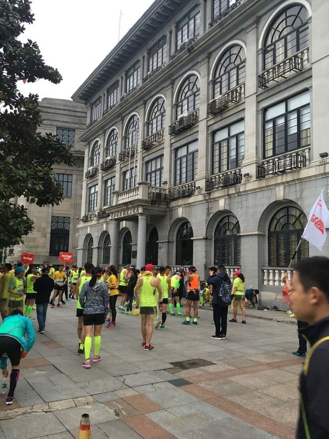 每个在外漂泊的人，都有一个渴望回去的故乡——纪念我的首次“汉马”