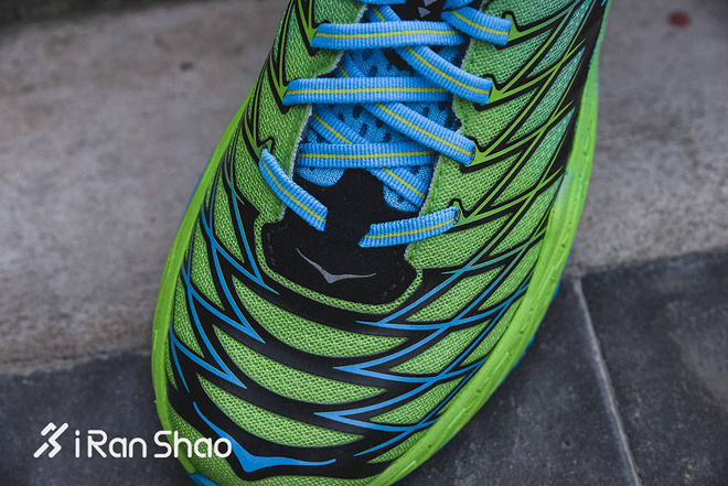 开箱 | HOKA ONE ONE Clayton 2 惊人厚底能带来多少惊喜？