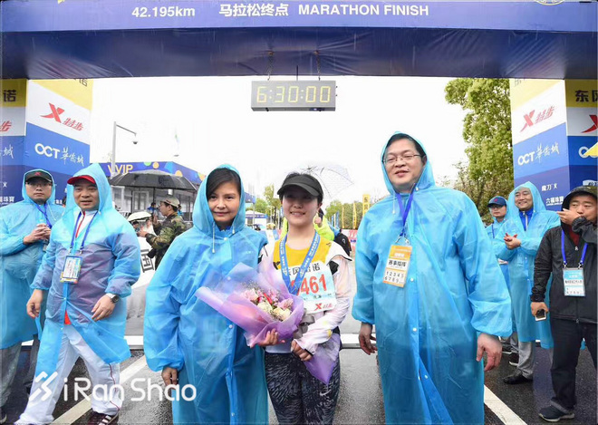 热点 | 大武汉马 马拉松二年级生的完美表现