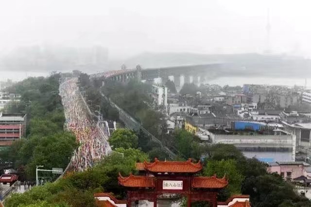 雨战汉马，感觉独一无二